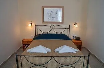 מלון דירות Iliada (adults Only) 4*