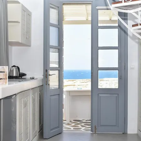 Iliada 2* Naxos City