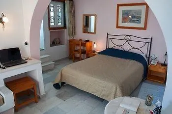 Iliada Apartahotel