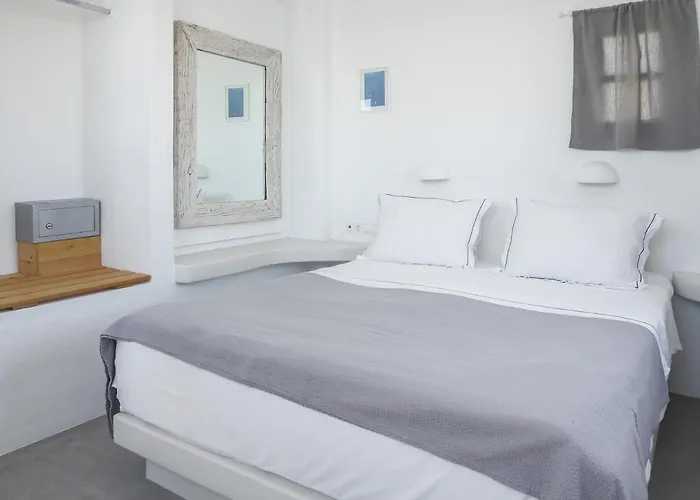 Iliada (adults Only) מלון דירות Naxos City