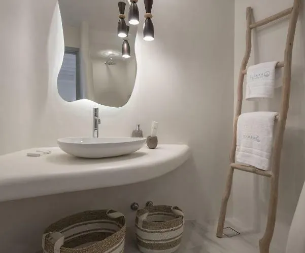 Iliada (adults Only) 4*